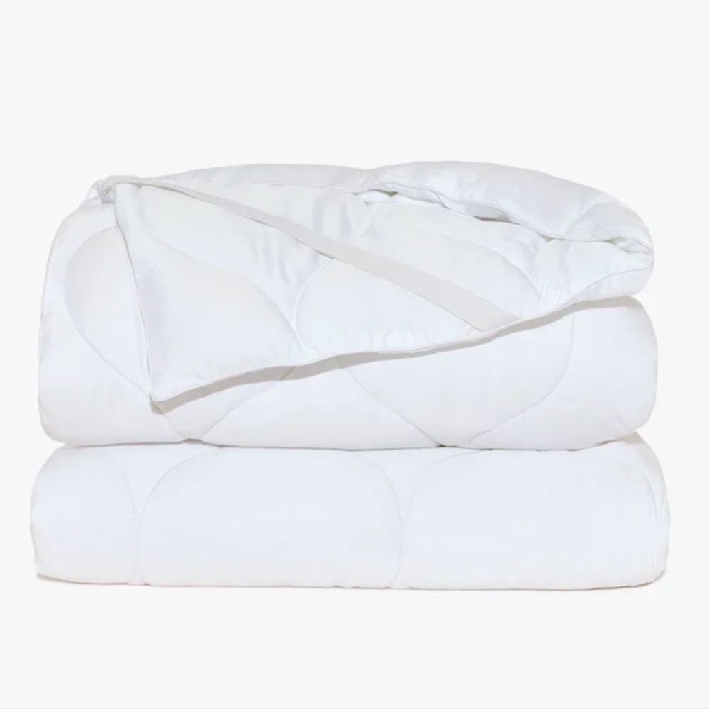 Buffy Plushy Mattress Protector Pad Topper, Queen, White BRAND NEW